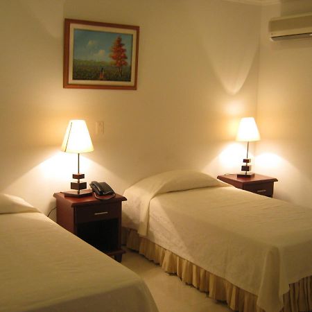Hotel Sol Dorado Вилавиченцио Екстериор снимка