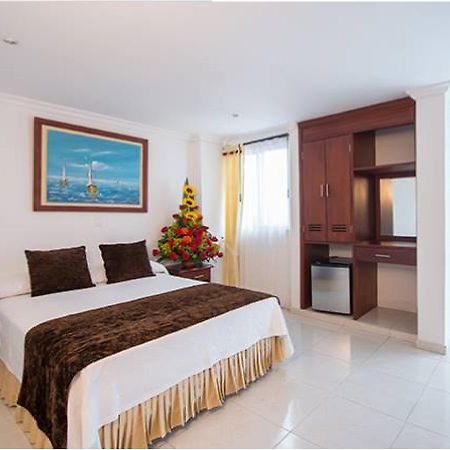 Hotel Sol Dorado Вилавиченцио Екстериор снимка